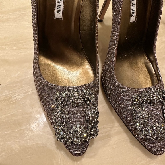 Manolo Blahnik Silver Embellished Pumps - Picture 4 of 11